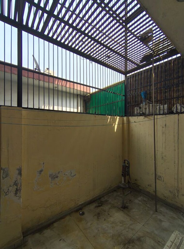 Balcony, delta ii greater noida 2.5 Bedroom 120 Sq.Mt. Independent House In Delta Ii Greater Noida Greater Noida 10200010