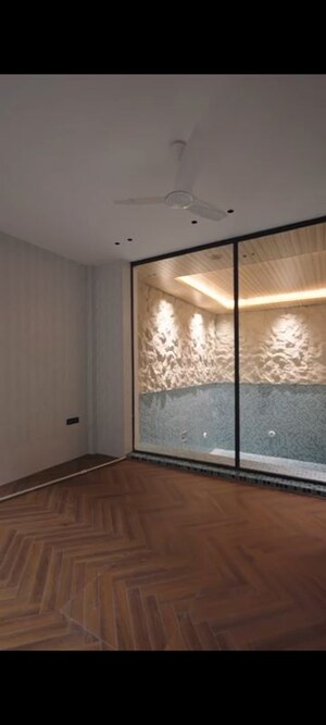 Room in 4 BHK Builder Floor at Hauz Khas Enclave – for Rent