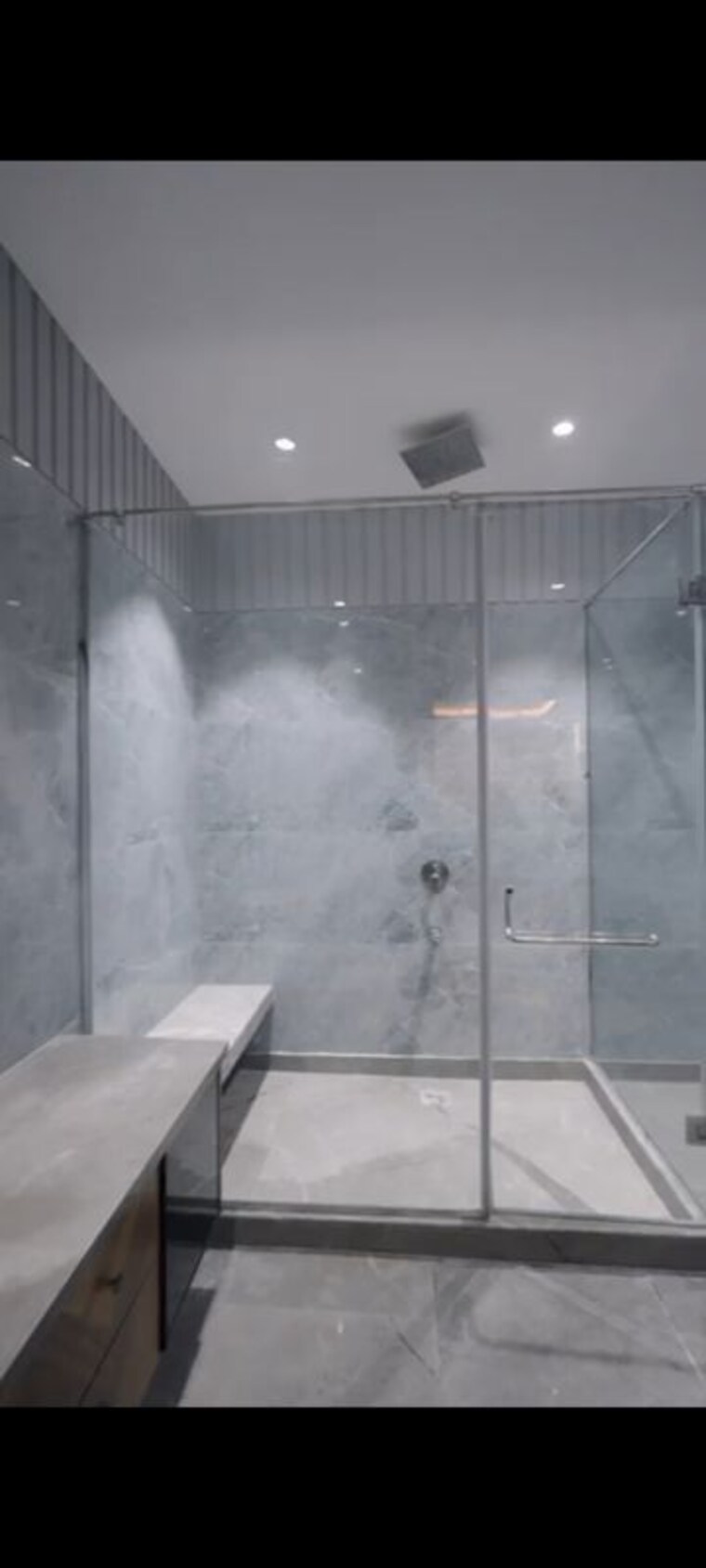 Bathroom, hauz khas enclave 4 Bedroom 1000 Sq.Yd. Builder Floor In Hauz Khas Enclave Delhi 10200024