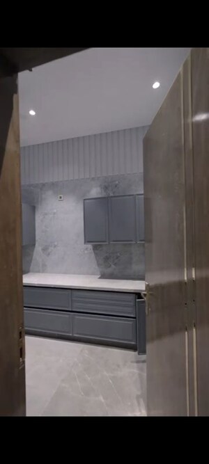 Bathroom in 4 BHK Builder Floor at Hauz Khas Enclave – for Rent