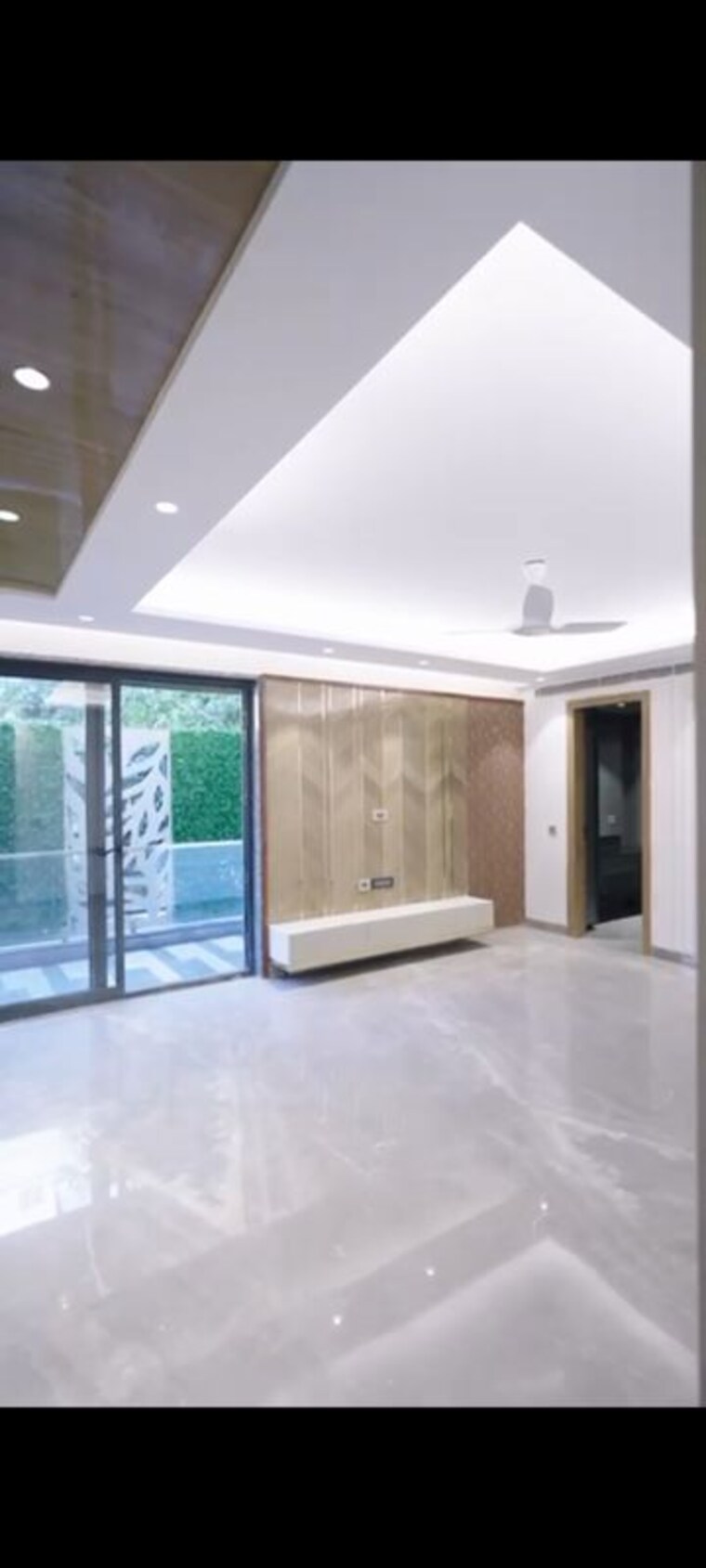 Room, hauz khas enclave 4 Bedroom 1000 Sq.Yd. Builder Floor In Hauz Khas Enclave Delhi 10200024