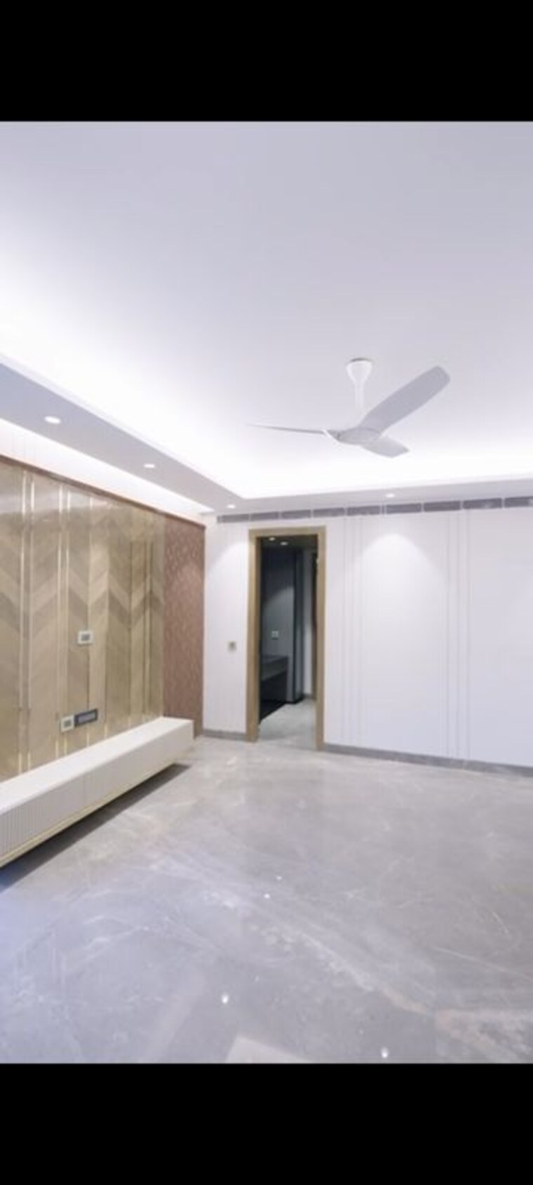Room, hauz khas enclave 4 Bedroom 1000 Sq.Yd. Builder Floor In Hauz Khas Enclave Delhi 10200024