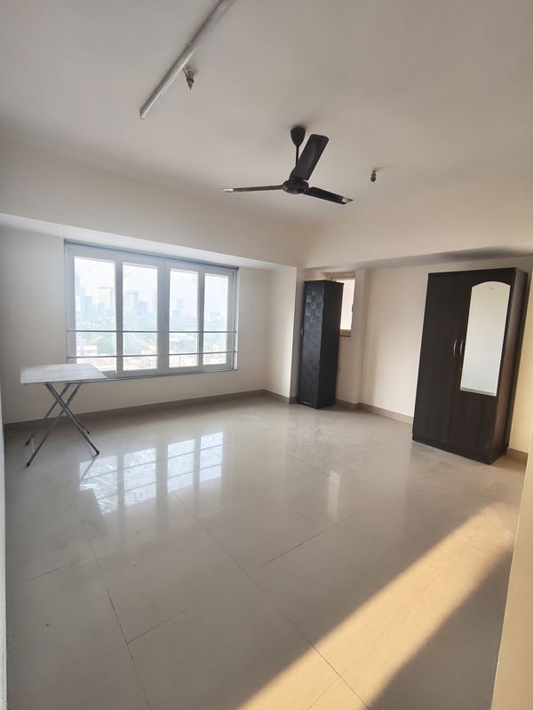 2 BHK + Extra Room Apartment For Rent in Mermit Tower