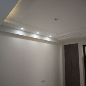 Room in 4 BHK Builder Floor at Paschim Vihar – for Sale