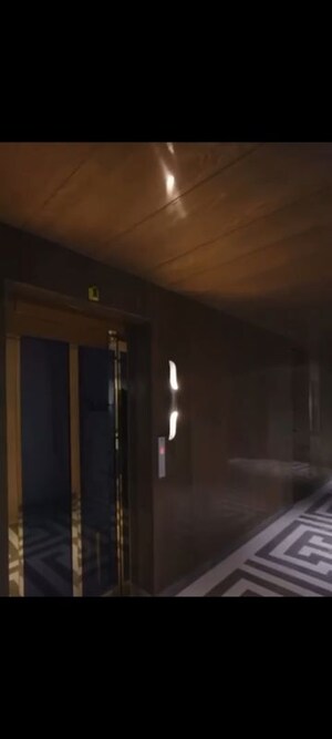 Building Lobby in 4 BHK Builder Floor at Hauz Khas Enclave – for Rent