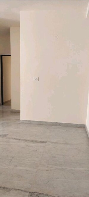 2 BHK Apartment For Rent in Lodha Luxuria Priva, Majiwada