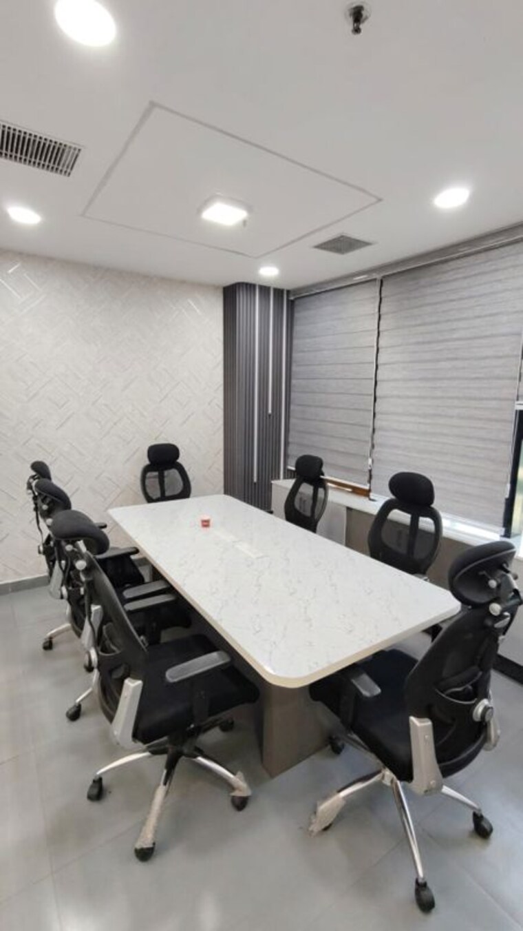 Team Area, netaji subhash place Commercial Office Space 1800 Sq.Ft. In Netaji Subhash Place Delhi 10200061