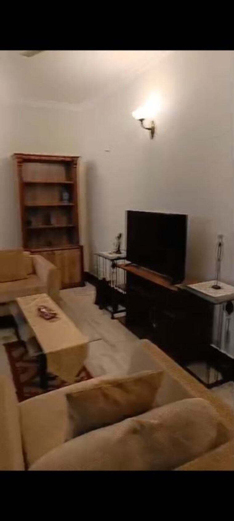 Living Room, greater kailash i 2 Bedroom 300 Sq.Yd. Builder Floor In Greater Kailash I Delhi 10200067