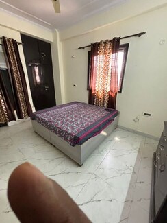 3 BHK Builder Floor For Rent in RWA Apartments Sector 71