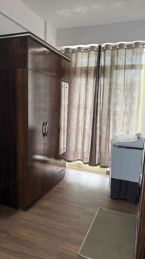 1 BHK Apartment For Rent in GTM The Capital, Aman Vihar