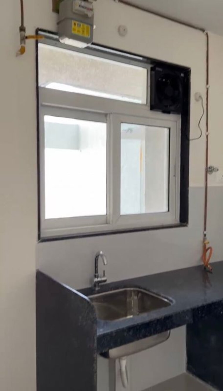 Bathroom, ashar-axis 2 Bedroom 678 Sq.Ft. Apartment In Majiwada Thane 10200098