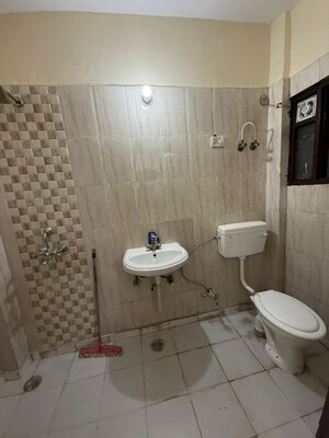 Bathroom in 1 BHK Apartment at Saket – for Rent