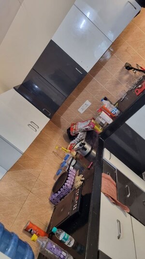 Furnished Amenities in 2.5 BHK Apartment at UPAEVP Mandakini Enclave, Raebareli Road – for Rent