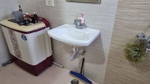 Bathroom in 2.5 BHK Apartment at UPAEVP Mandakini Enclave, Raebareli Road – for Rent