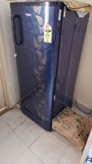 Living Room in 2.5 BHK Apartment at UPAEVP Mandakini Enclave, Raebareli Road – for Rent