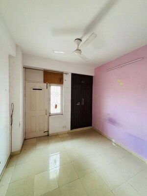 Room in 3 BHK Apartment at Tulip Orange, Sector 70 – for Sale