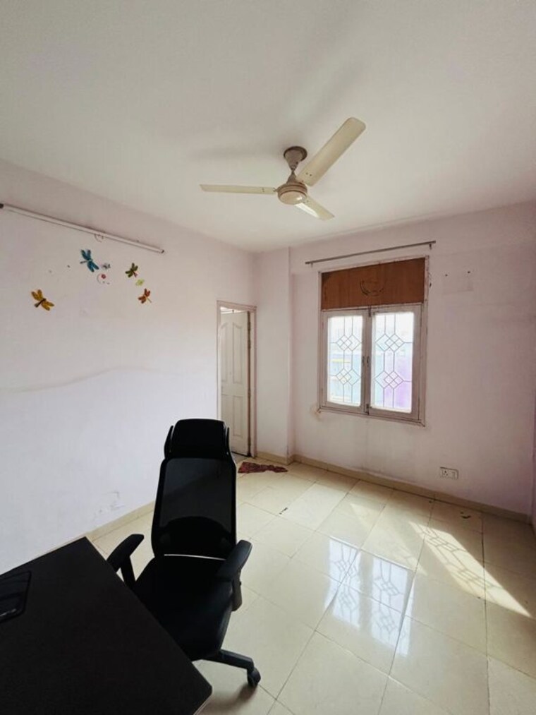 Living Room, tulip-orange 3 Bedroom 1137 Sq.Ft. Apartment In Sector 70 Gurgaon 10200146