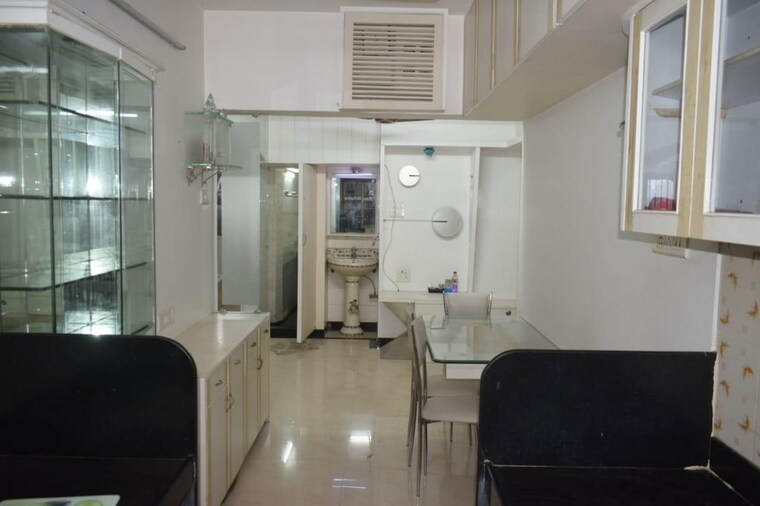 Team Area, man-shanti-sadan 3 Bedroom 950 Sq.Ft. Apartment In Bandra West Mumbai 10200157
