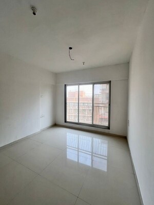 Room in 2 BHK Apartment at Andheri West – for Sale