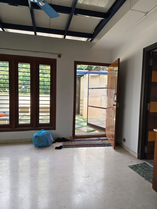 1 BHK Builder Floor For Rent in Halasuru