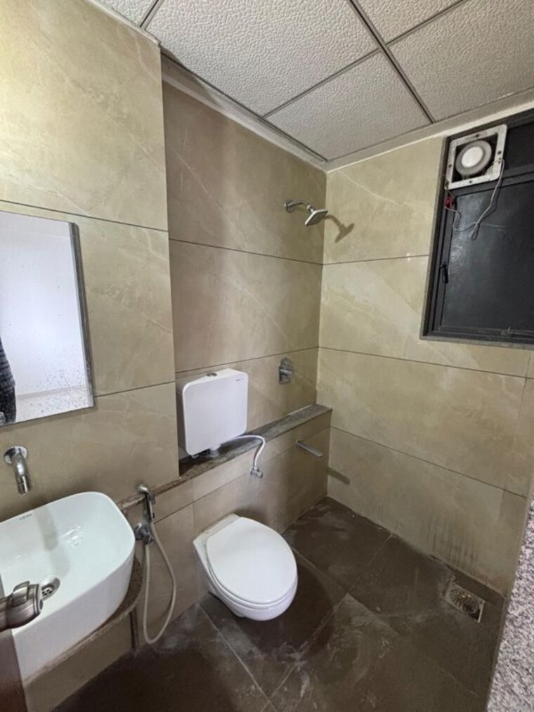 Bathroom, zundal 2 Bedroom 120 Sq.Ft. Apartment In Zundal Ahmedabad 10162736