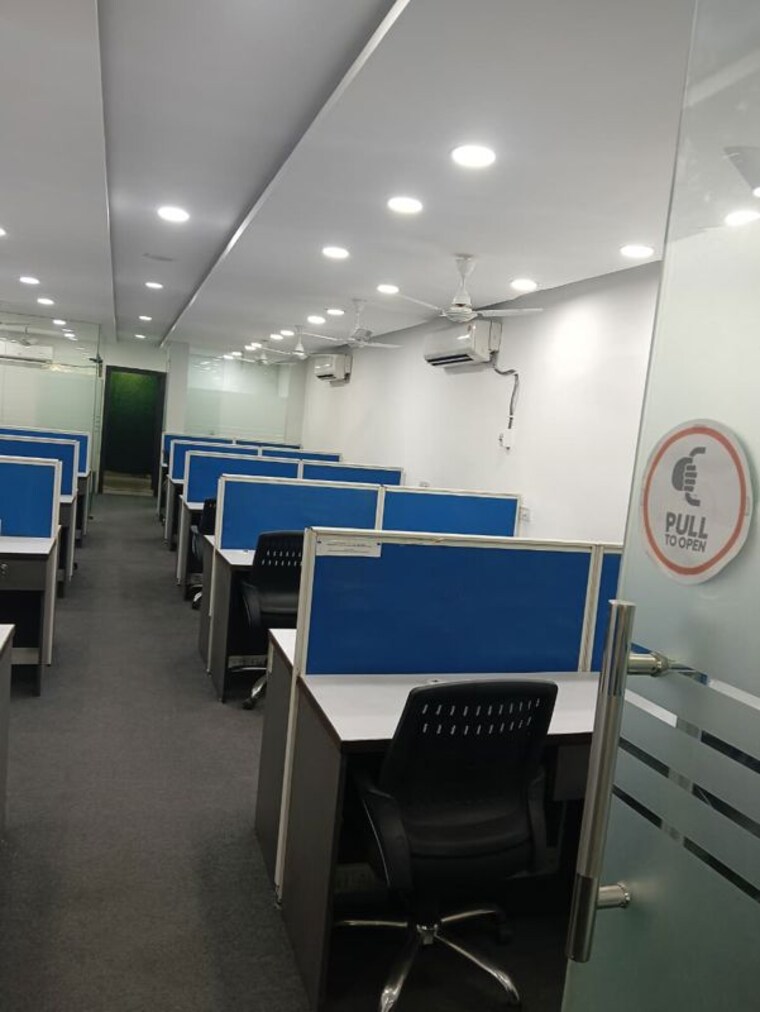 Team Area, sector 3 Commercial Office Space 1800 Sq.Ft. In Sector 3 Noida 10200185