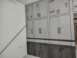  2 BHK Builder Floor at Sector 9 – for Rent