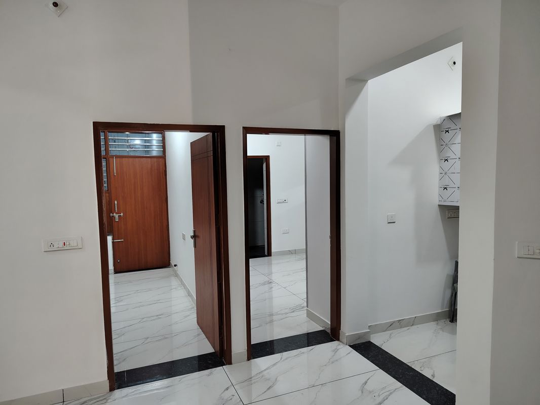 2 BHK + Pooja Room Builder Floor For Rent in Sector 9