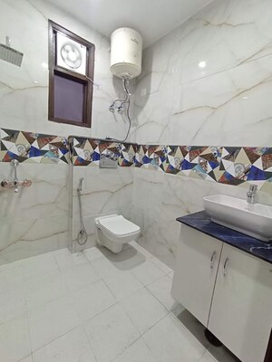 Team Area in Studio Builder Floor at Malviya Nagar – for Rent