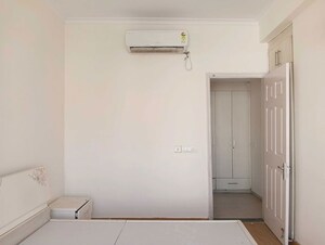Room in 1 BHK Apartment at Jaypee Greens Pavilion Court, Sector 128 – for Sale