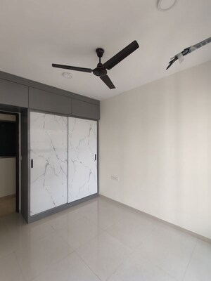 Bedroom in 2 BHK Apartment at Kalpataru Paramount, Kapur Bawdi – for Rent