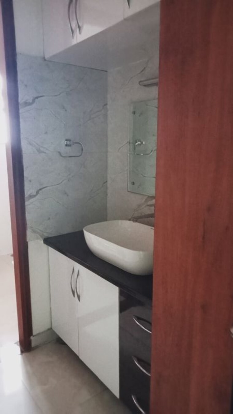 Other, sector 9 2.5 Bedroom 300 Sq.Ft. Builder Floor In Sector 9 Hisar 10200221