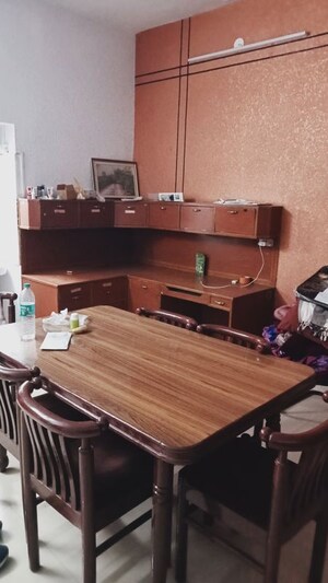 Furnished Amenities in 2.5 BHK Builder Floor at Sector 9 – for Rent