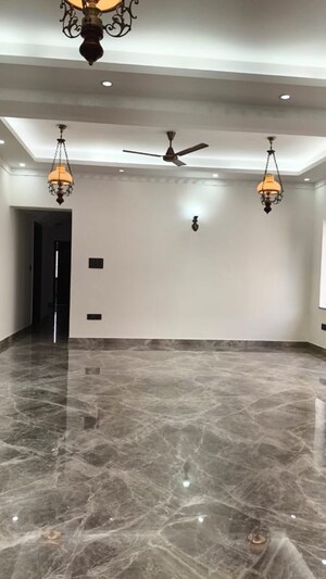 Room in 4 BHK Builder Floor at Vasant Vihar – for Rent