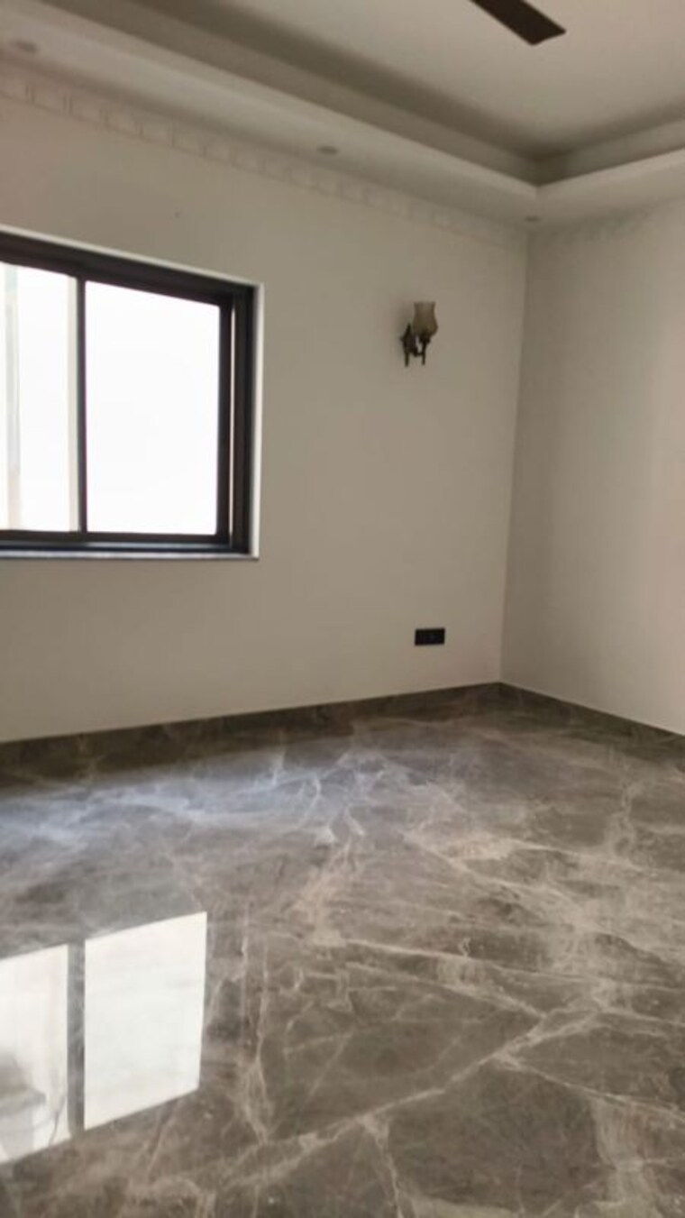 Room, vasant vihar 4 Bedroom 3600 Sq.Ft. Builder Floor In Vasant Vihar Delhi 10200224