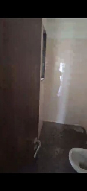 Furnished Amenities in 3 BHK Apartment at Sheth Zuri, Laxmi Nagar – for Rent