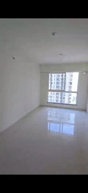 Room in 3 BHK Apartment at Sheth Zuri, Laxmi Nagar – for Sale