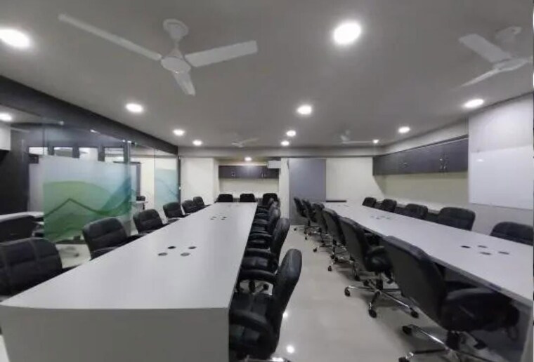 Team Area, lodha-supremus-powai Commercial Office Space 1350 Sq.Ft. In Powai Mumbai 10200240