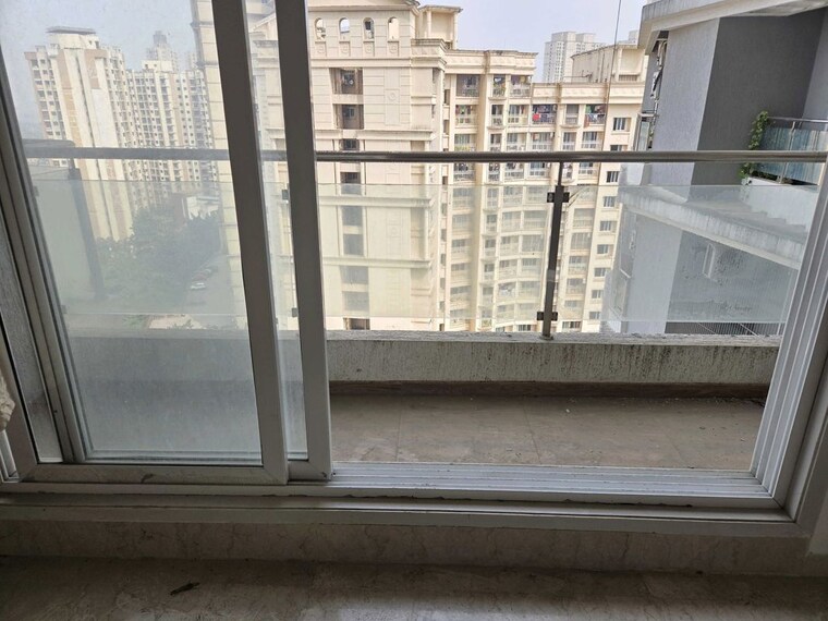 Balcony, rosa-manhattan 3 Bedroom 965 Sq.Ft. Apartment In Ghodbunder Road Thane 10200238
