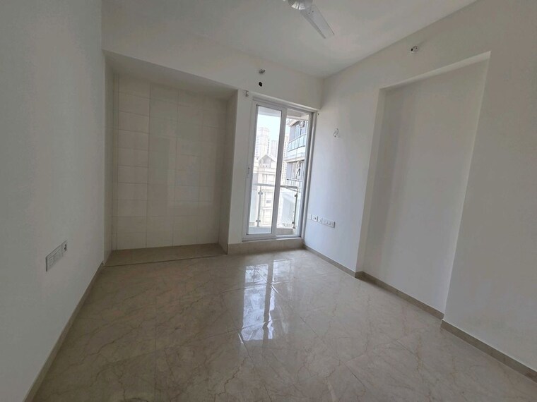 Room, rosa-manhattan 3 Bedroom 965 Sq.Ft. Apartment In Ghodbunder Road Thane 10200238