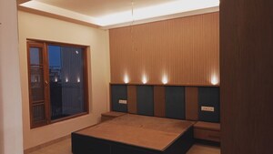 Bedroom in 3 BHK Builder Floor at Sector 14 – for Rent