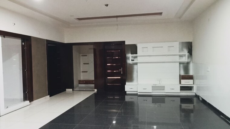 Living Room, sector 14 3.5 Bedroom 400 Sq.Yd. Builder Floor In Sector 14 Hisar 10200247