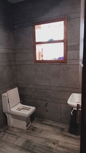 Bathroom in 2 BHK Builder Floor at Sector 14 – for Rent