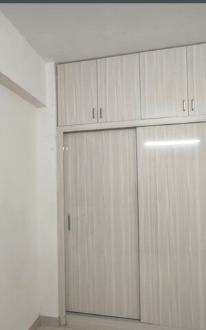 Furnished Amenities in 2 BHK Apartment at Ninex RMG Residency, Sector 37c – for Rent