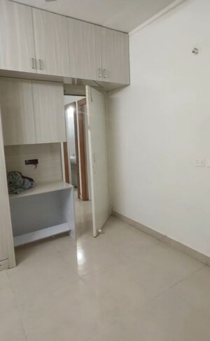 Furnished Amenities in 2 BHK Apartment at Ninex RMG Residency, Sector 37c – for Rent