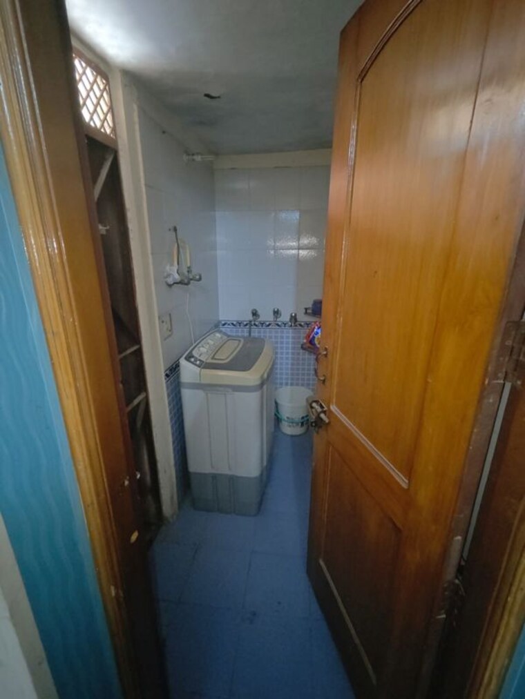 Bathroom, sector 9 3 Bedroom 2350 Sq.Ft. Independent House In Sector 9 Gurgaon 10066636