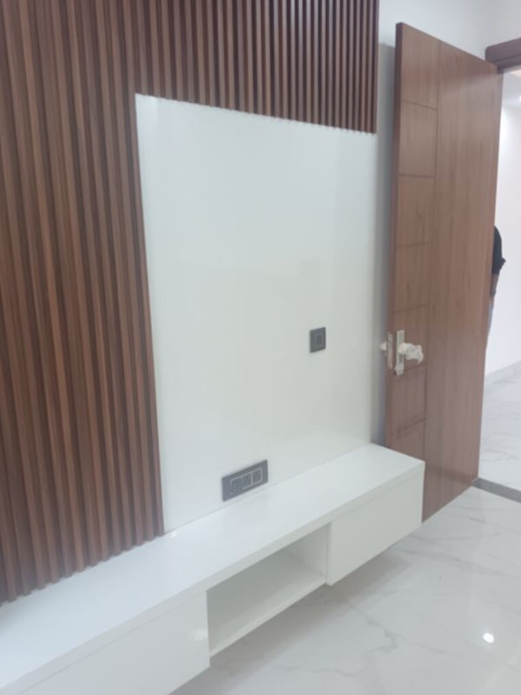 Bathroom, sector 9 2 Bedroom 1450 Sq.Ft. Builder Floor In Sector 9 Gurgaon 10066601