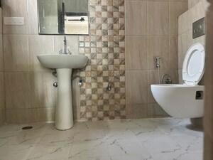 Master Bedroom in 2 BHK Apartment at Suncity Avenue 76, Sector 76 – for Sale