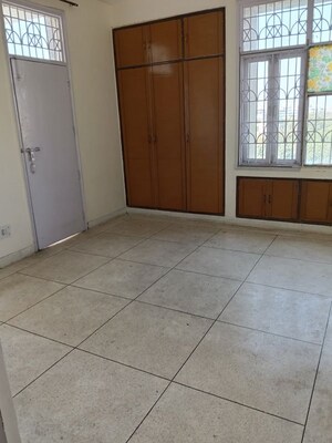 Room in 3 BHK Apartment at Dwarka – for Rent