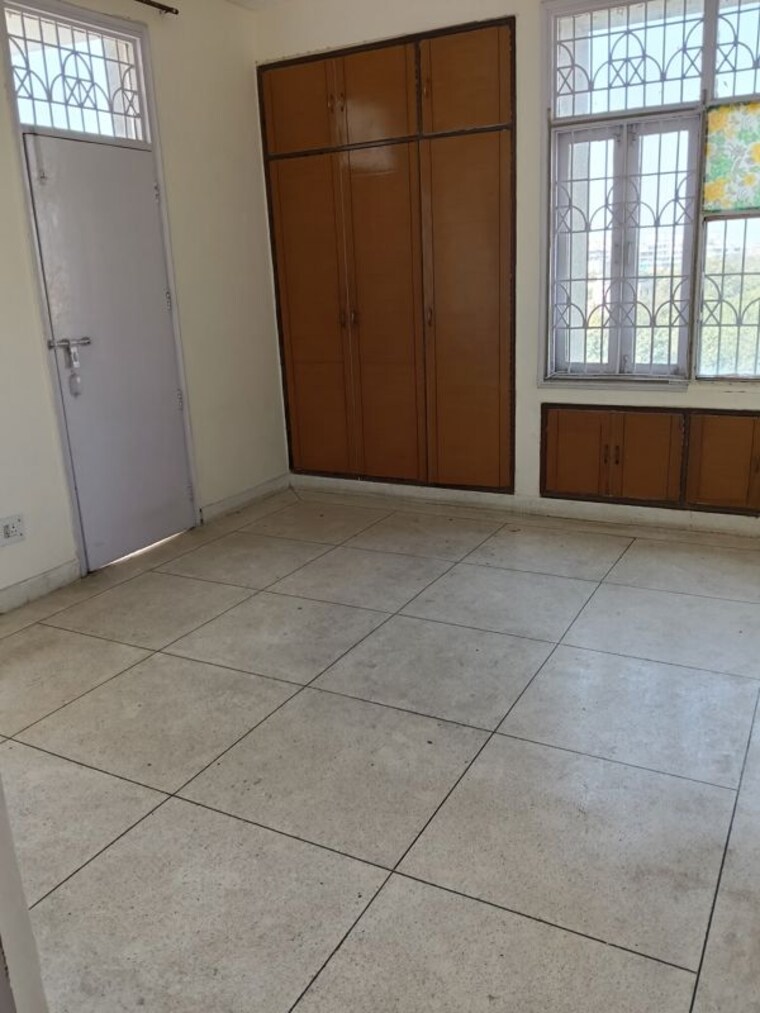 Room, dwarka 3 Bedroom 1500 Sq.Ft. Apartment In Dwarka Delhi 10200338